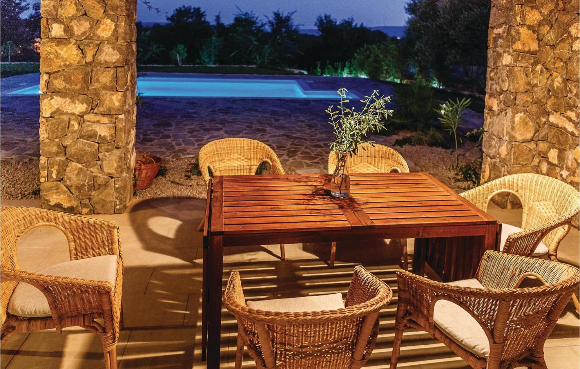 Nice Home In Zgaljici With Outdoor Swimming Pool Skrbčići 外观 照片